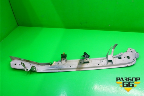 Кронштейн переднего крыла левый (7L6805175) для Volkswagen Touareg c 2002-2010г