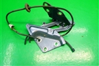 Петля капота правая (7L6823302) для Volkswagen Touareg c 2002-2010г