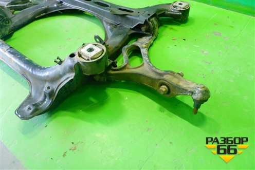 Подрамник передний АКПП (с рычагами) (7L0400025) для Volkswagen Touareg c 2002-2010г