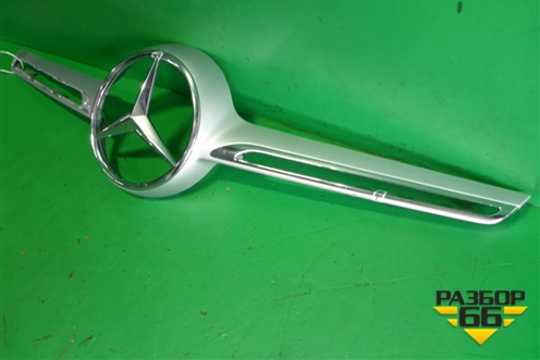 Накладка на решетку радиатора (A2928880123) для Mercedes Benz GLE-Klass (купе) C292 с 2015г