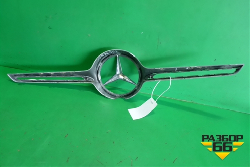 Накладка на решетку радиатора (A2928880123) для Mercedes Benz GLE-Klass (купе) C292 с 2015г