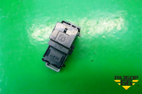 Кнопка центрального замка (7L6962125) для Volkswagen Touareg c 2002-2010г