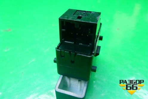 Кнопка центрального замка (7L6962125) для Volkswagen Touareg c 2002-2010г