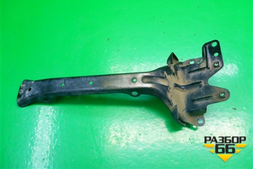 Кронштейн передней панели центральный (7L0805799) для Volkswagen Touareg c 2002-2010г