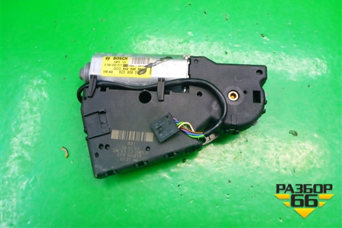 Моторчик люка (8D0959591C) для Volkswagen Touareg c 2002-2010г