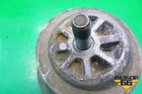 Опора двигателя правая (7L6199131A) для Volkswagen Touareg c 2002-2010г