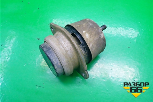 Опора двигателя правая (7L6199131A) для Volkswagen Touareg c 2002-2010г