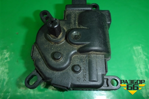 Моторчик заслонки отопителя (1S7H19B634CA) для Ford Focus 2 с 2005-2008г
