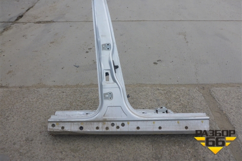 Порог со стойкой правый для Land Rover Discovery 3 с 2004-2009г