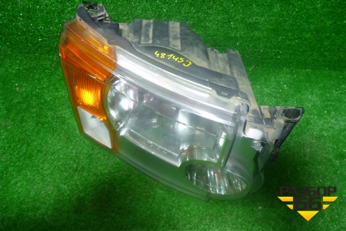 Фара правая (галоген) (XBC001062) для Land Rover Discovery 3 с 2004-2009г