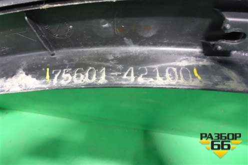 Накладка переднего крыла правого (после 2015г) (7560142100) для Toyota Rav-4 с 2012-2019г