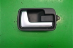 Ручка внутренняя двери передней правой (FVC500124) для Land Rover Discovery 3 с 2004-2009г