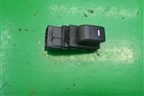 Кнопка стеклоподъёмника (передняя правая) (YUD501070PVJ) для Land Rover Discovery 3 с 2004-2009г