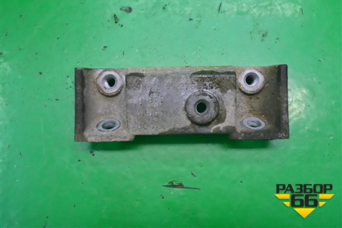 Кронштейн (топливной рейки 2.7л 276DT) (4R8Q9W276AB) для Land Rover Discovery 3 с 2004-2009г