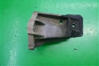Кронштейн двигателя левый (2.7л 276DT) (KKU500580) для Land Rover Discovery 3 с 2004-2009г