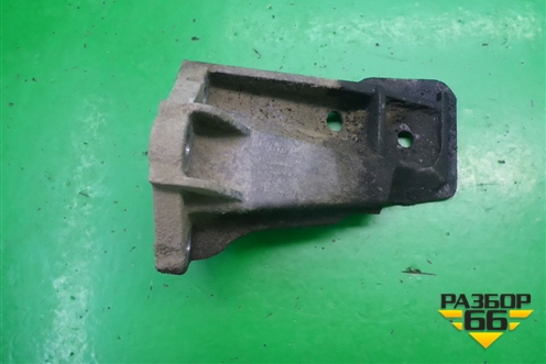 Кронштейн двигателя левый (2.7л 276DT) (KKU500580) для Land Rover Discovery 3 с 2004-2009г