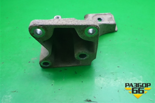 Кронштейн двигателя правый (2.7л 276DT) (KKU500590) для Land Rover Discovery 3 с 2004-2009г