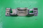 Кронштейн переднего бампера правый (DQO500021) для Land Rover Discovery 3 с 2004-2009г