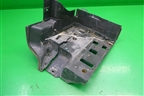 Площадка под аккумулятор (правая) (DWM500041) для Land Rover Discovery 3 с 2004-2009г