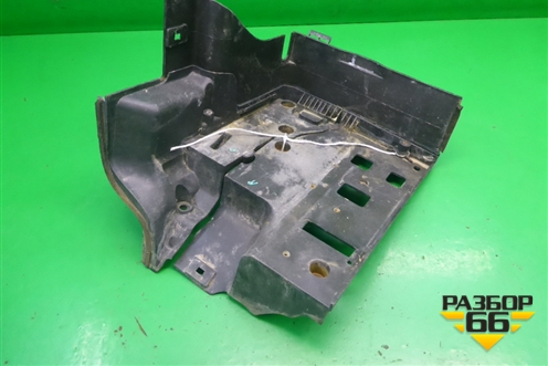 Площадка под аккумулятор (правая) (DWM500041) для Land Rover Discovery 3 с 2004-2009г