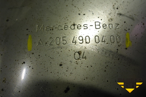 Насадка на глушитель (правая) (A2054900400) для Mercedes Benz C-Klass W205 с 2014г