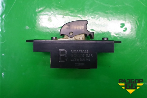 Кнопка стеклоподъёмника (MR587944) для Mitsubishi ASX с 2010г