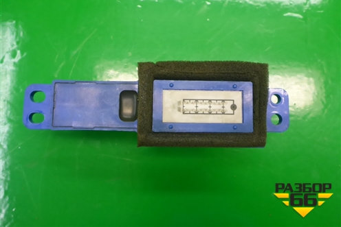 Блок электронный (ионизатор воздуха) (8805112010) для Toyota Camry V40 с 2006-2011г