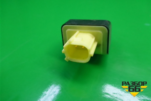 Датчик AIR BAG (боковой) (8983133030) для Toyota Camry V40 с 2006-2011г
