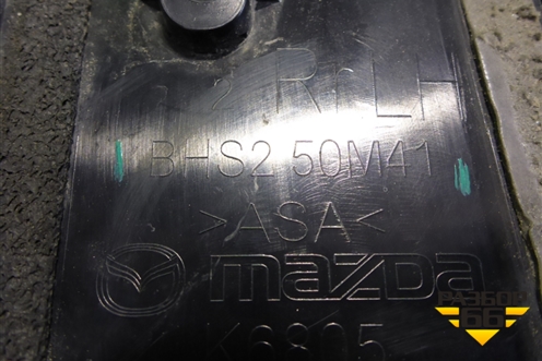 Накладка двери задней левой (на рамку) (BHS250M41) для Mazda Mazda 3 (BM) с 2013-2019г