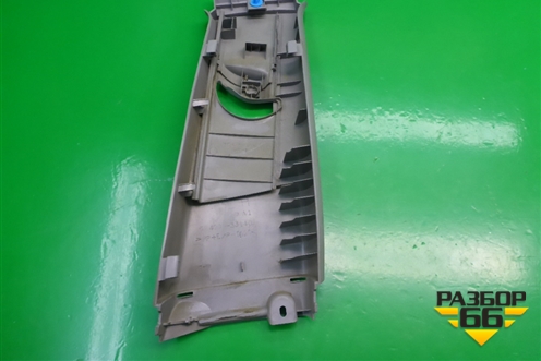 Обшивка стойки центральная верхняя левая (6242033140) для Toyota Camry V40 с 2006-2011г