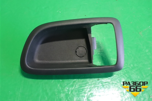Накладка двери задней левой (на ручку) для Mazda Mazda 3 (BK) с 2003-2009г 