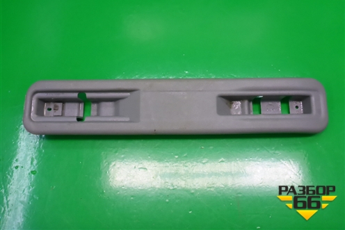 Накладка внутренняя (под заднее сидение) (895604D040) для Kia Carnival с 2005-2014г