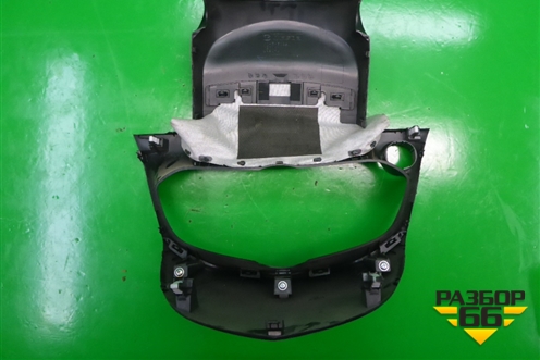 Накладка на щиток приборов (KD45602211) для Mazda Mazda 3 (BM) с 2013-2019г