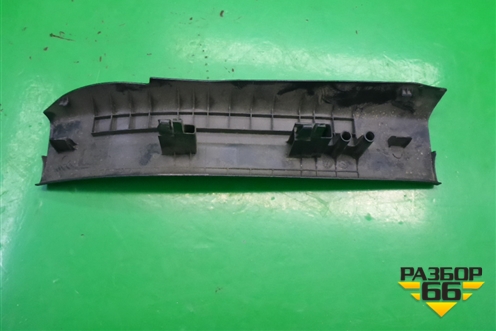Накладка порога внутренняя заднего левого (BHN968740) для Mazda Mazda 3 (BM) с 2013-2019г