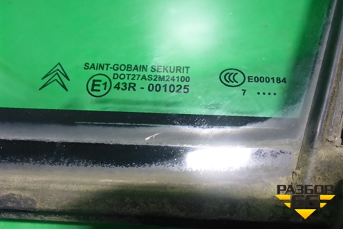Стекло двери передней левой форточка для Citroen C4 с 2005-2011г
