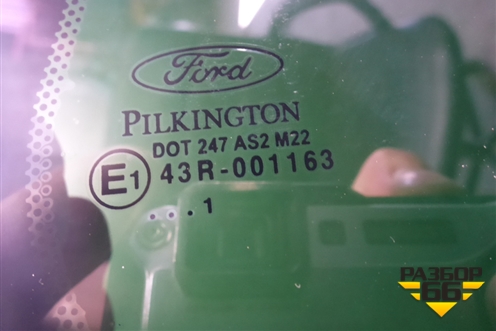Стекло глухое правое для Ford Fusion с 2002г