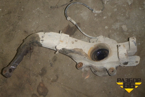 Кулак поворотный передний левый(2.8лАКПП.подABS)(4D0407257L) для Audi A8 с 1998-2003г