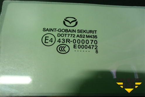 Стекло двери задней правой форточка (седан) (BHN972661) для Mazda Mazda 3 (BM) с 2013-2019г