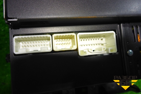 Магнитола (8612060890) для Toyota Land Cruiser (200) с 2008г