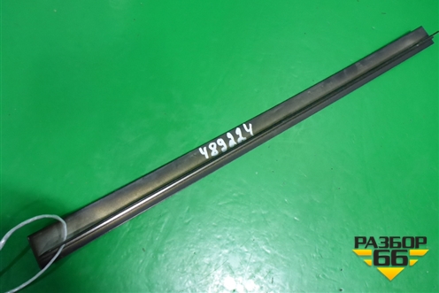 Накладка двери задней правой (на рамку) (DDE000140PMD) для Land Rover Range Rover 3 с 2002-2012г
