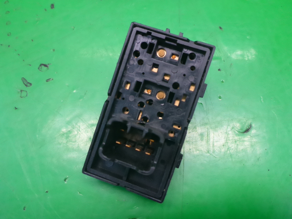 кнопка стеклоподъемника авео т300. кнопки стеклоподъемника авео т300. кнопка стеклоподъемника шевроле кобальт. кнопка стеклоподъемника шевроле авео т300 передняя правая. кнопка шевроле авео т300.