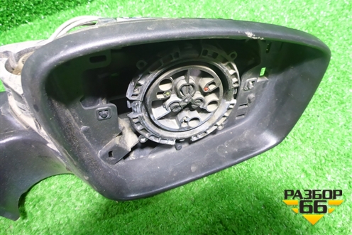 Зеркало правое механическое (5JB8575029B9) для Skoda Rapid с 2013г