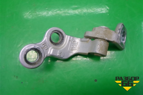 Петля двери задней левой нижняя (XS4AA26801) для Ford Focus 1 с 1998-2004г