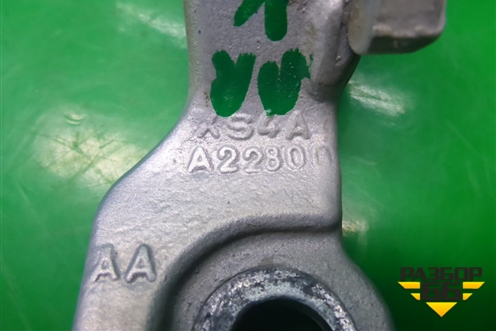 Петля двери передней правой верхняя (XS4AA22800) для Ford Focus 1 с 1998-2004г