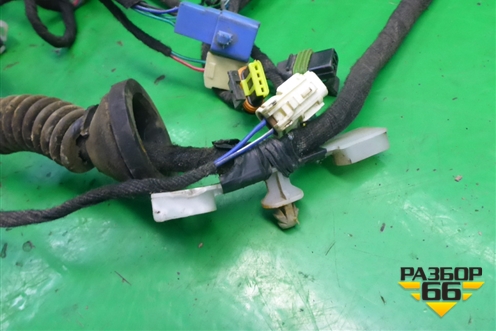 Проводка двери передней левой (T113724070) для Chery Tiggo (T11) с 2005г