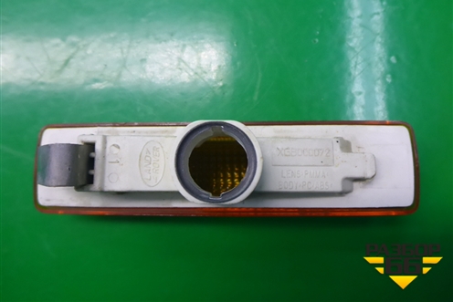 Повторитель поворота в дверь (XGB000072) для Land Rover Discovery 3 с 2004-2009г