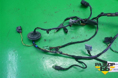 Проводка двери задней правой (YMM502531A) для Land Rover Discovery 3 с 2004-2009г