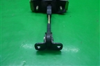 Ограничитель двери передней левой (BDH780051) для Land Rover Discovery 3 с 2004-2009г