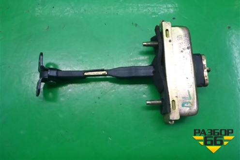 Ограничитель двери передней левой (BDH780051) для Land Rover Discovery 3 с 2004-2009г