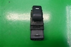Кнопка стеклоподъёмника (задняя правая) (YUD501070PVJ) для Land Rover Discovery 3 с 2004-2009г